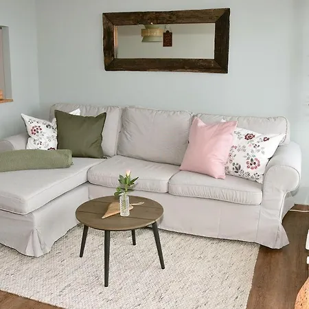 Haus Hamburg-berlin, Kajüte 37 *